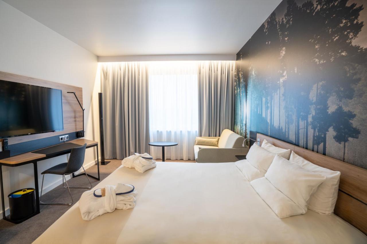 Novotel Centre Hotel 4*