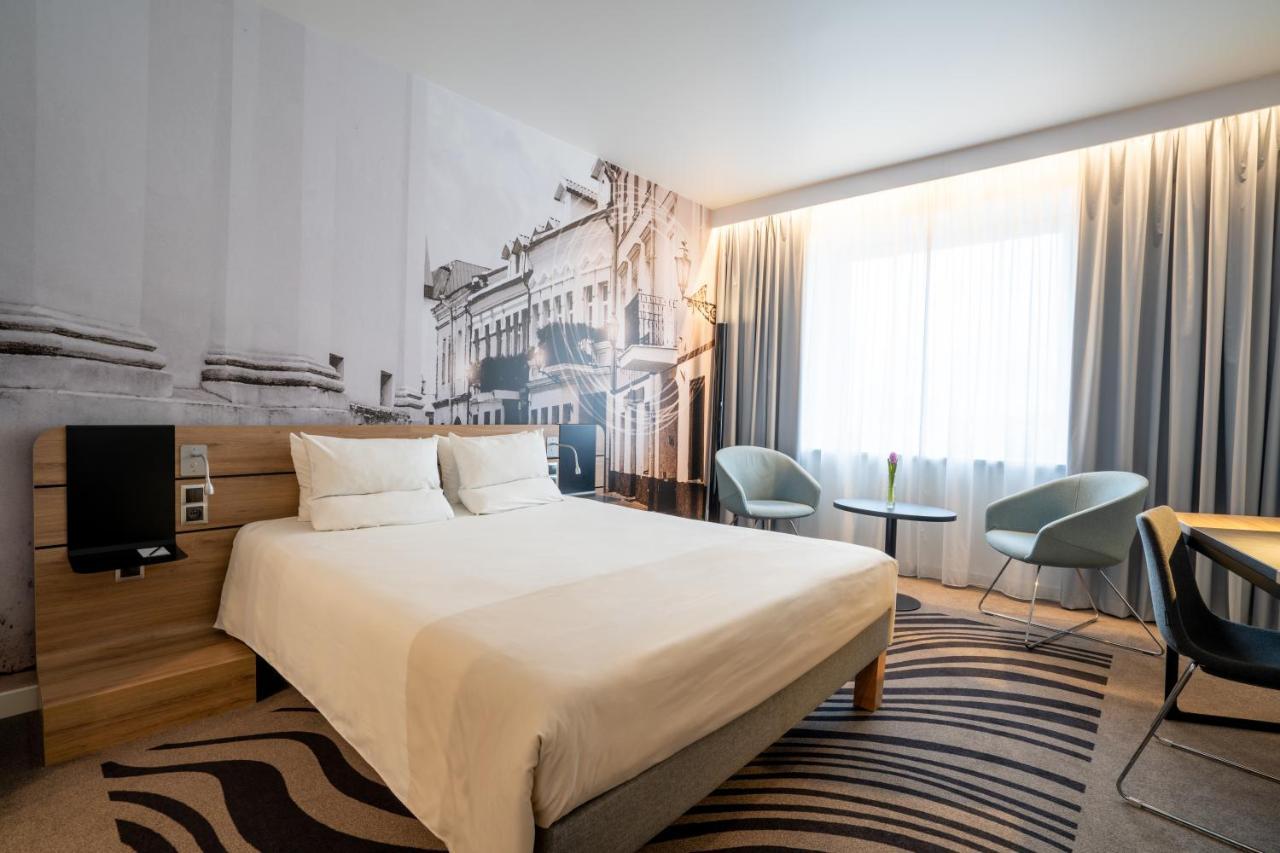 Novotel Centre Hotel 4*